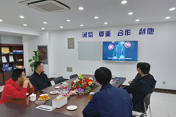 济南众诚商会一行到球友会参观交流
