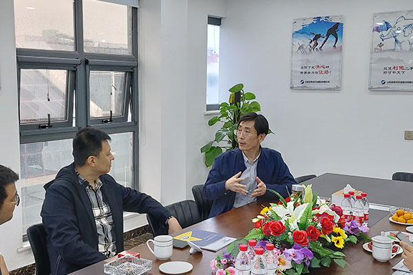 济南众诚商会一行到球友会参观交流
