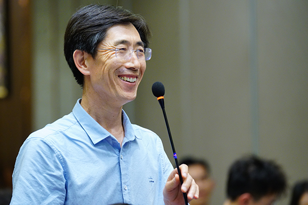 董事长孙京安先生代表球友会分享